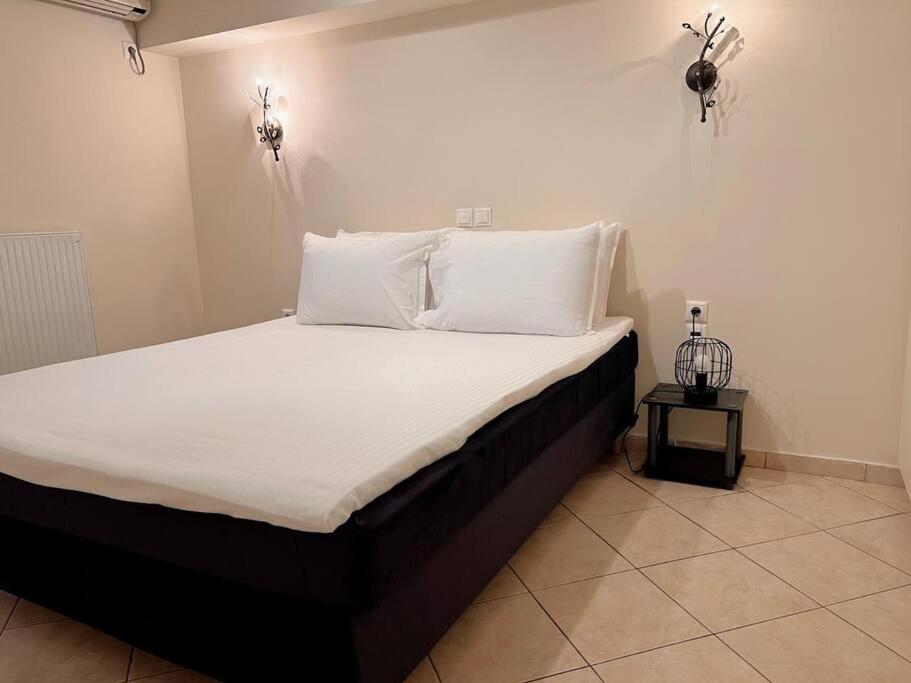 Charming 2Bedroom Apartment With Parking Атина Екстериор снимка